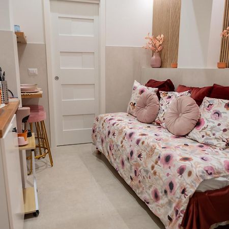 Bed and Breakfast Palazzo Nicolaus Del Lungomare à Bari Extérieur photo
